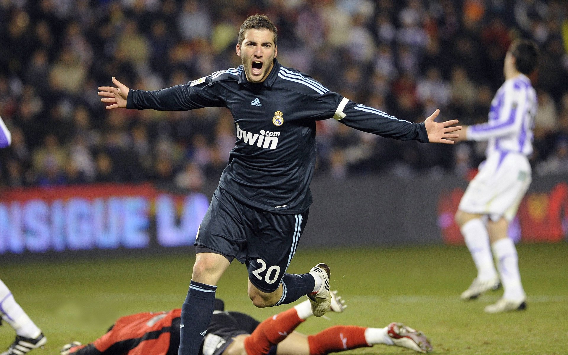 开云中国官网-【最新比赛规则介绍】罚分细节及犯规判定标准，比赛罚款